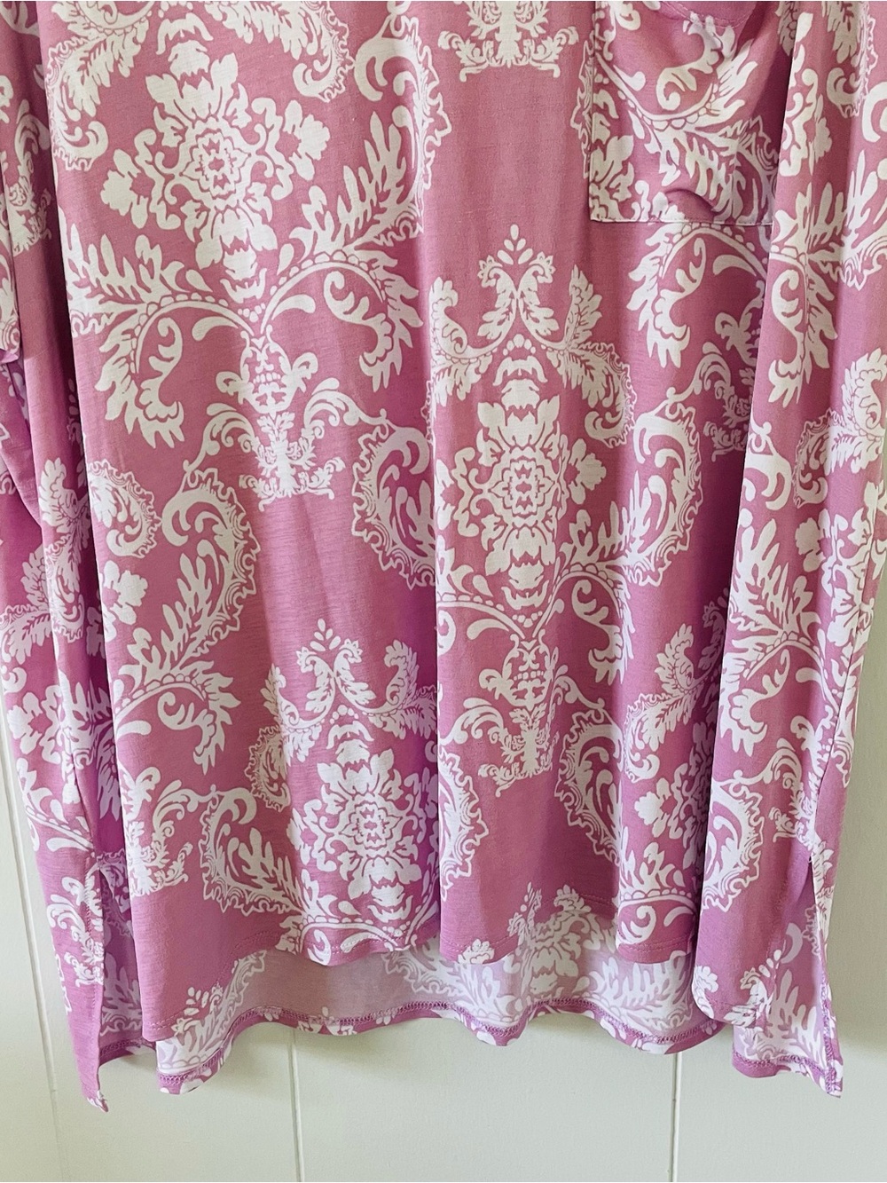 Women's Pink Damask V-Neck Pocket Tee - Picture 3 of 8